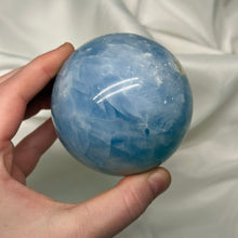 Load image into Gallery viewer, Snowball Blue Calcite Sphere(1lb6oz)