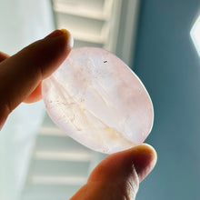 Load image into Gallery viewer, Star Rose Quartz Palmstone C