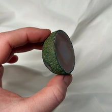 Load image into Gallery viewer, Vibrant Pink Zhanguo Agate Pair from China