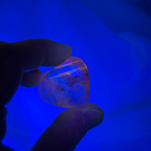 Load image into Gallery viewer, UV Reactive Phantom Amethyst Heart Carving D