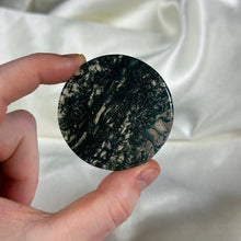 Load image into Gallery viewer, Moss Agate Disc Carving F