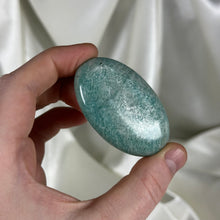 Load image into Gallery viewer, Super Flashy Amazonite Palmstone A