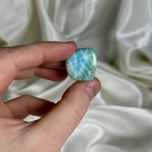 Load image into Gallery viewer, Larimar Tumble D