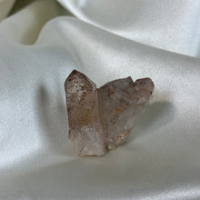 Load image into Gallery viewer, Red Feather Lakes Hematite Quartz from Colorado A