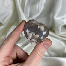 Load image into Gallery viewer, Flower Agate Heart Carving E