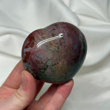 Load image into Gallery viewer, Romantic Sea Jasper Heart Carving