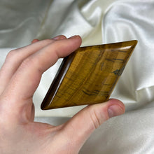Load image into Gallery viewer, Tigers Eye Diamond Carving B