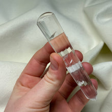 Load image into Gallery viewer, Faceted Quartz Wand Carving