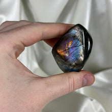 Load image into Gallery viewer, Blue Ice Labradorite Freeform