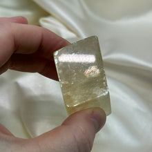 Load image into Gallery viewer, Honey Calcite Freeform A