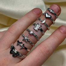 Load image into Gallery viewer, Sterling Silver Lovebirds Ring (Size 9.75)