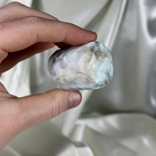 Load image into Gallery viewer, Turtleback Pattern Half Polished Larimar Freeform