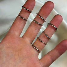 Load image into Gallery viewer, Adjustable Peridot Sterling Silver Rings