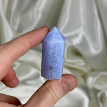 Load image into Gallery viewer, Blue Lace Agate Tower D