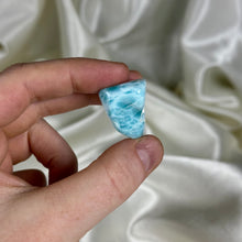 Load image into Gallery viewer, Larimar Tumble C