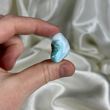 Load image into Gallery viewer, Larimar Cloud C