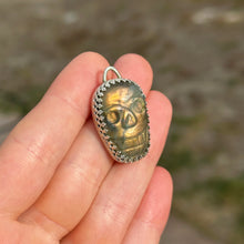 Load image into Gallery viewer, “Death’s Chain” Sterling Silver Labradorite Necklace