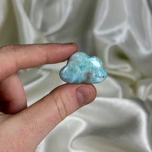 Load image into Gallery viewer, Larimar Cloud B