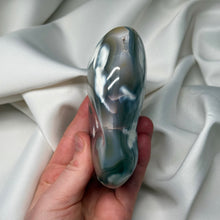 Load image into Gallery viewer, Orby Orca Agate Freeform
