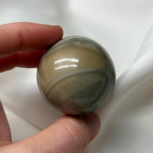Load image into Gallery viewer, Polish Flint Sphere