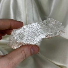 Load image into Gallery viewer, Genuine Selenite Plate from Utah I