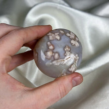 Load image into Gallery viewer, Flower Agate Palmstone A