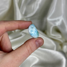 Load image into Gallery viewer, Larimar Moon A