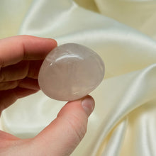 Load image into Gallery viewer, Star Rose Quartz Palmstone B