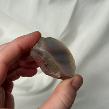 Load image into Gallery viewer, Swazi Rose Agate H