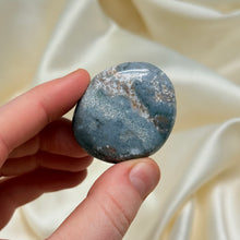 Load image into Gallery viewer, Sea Jasper Palmstone V