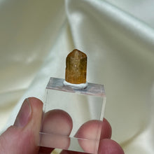 Load image into Gallery viewer, Beautiful Terminated Imperial Topaz Crystal L