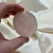 Load image into Gallery viewer, Star Rose Quartz Palmstone B
