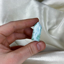 Load image into Gallery viewer, Larimar Tower G