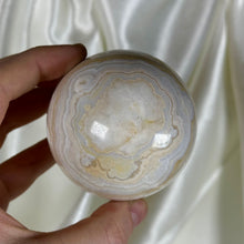 Load image into Gallery viewer, 13.1oz Banded Calcite & Agate “Creamsicle” Sphere
