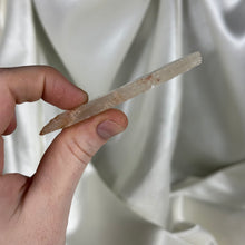 Load image into Gallery viewer, Genuine Selenite Plate from Utah E