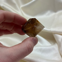 Load image into Gallery viewer, Rutilated Quartz Freeform A