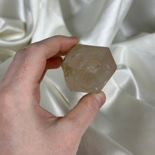 Load image into Gallery viewer, Chunky Quartz Point