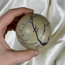Load image into Gallery viewer, 1lb Dendritic Jasper Sphere