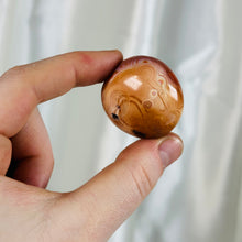 Load image into Gallery viewer, Trippy Carnelian x Orca Agate Pebble Palm