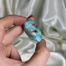 Load image into Gallery viewer, Larimar Tumble A