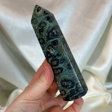 Load image into Gallery viewer, Kambaba Jasper Tower (8.6oz)