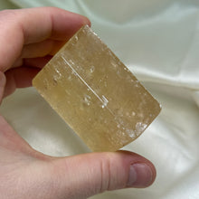 Load image into Gallery viewer, Honey Calcite Freeform F