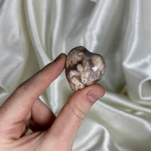 Load image into Gallery viewer, Flower Agate Heart Carving D