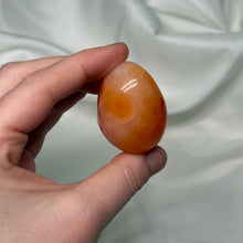 Load image into Gallery viewer, Peachy Carnelian Palmstone
