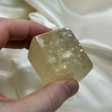 Load image into Gallery viewer, Honey Calcite Freeform A
