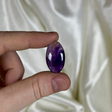 Load image into Gallery viewer, Amethyst Cabochon C
