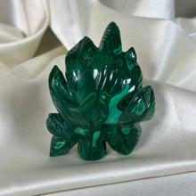 Load image into Gallery viewer, Self-standing Malachite “Mary Jane” Carving
