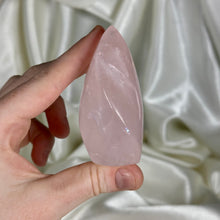 Load image into Gallery viewer, Rose Quartz Flame C
