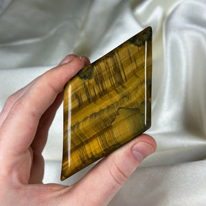 Tigers Eye Diamond Carving A