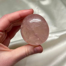 Load image into Gallery viewer, Star Rose Quartz Palmstone B
